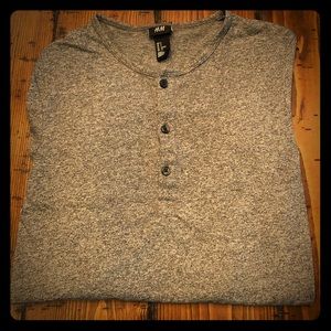 H&M Long Sleeve T-shirt Size Small